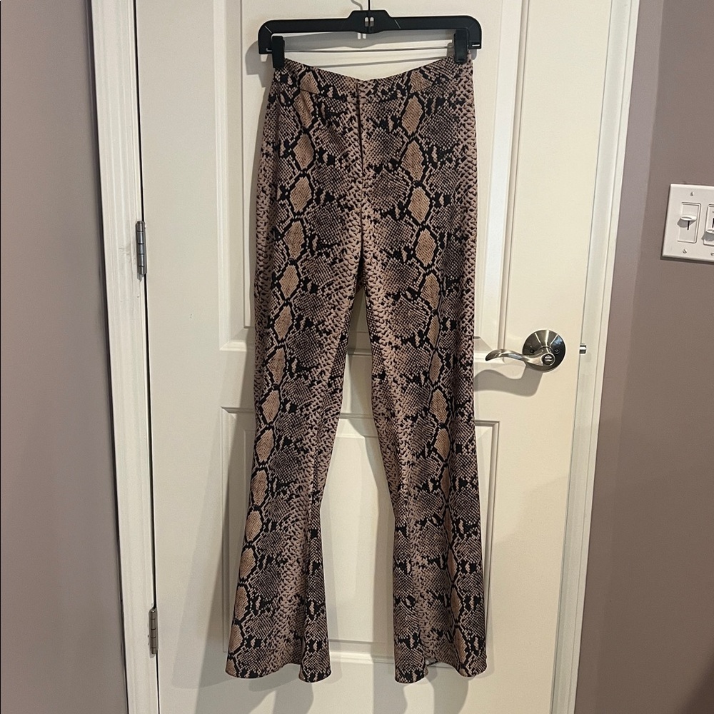Zara Brown Animal Print Soft Stretch Flare Leg Pants size Small but can fit M